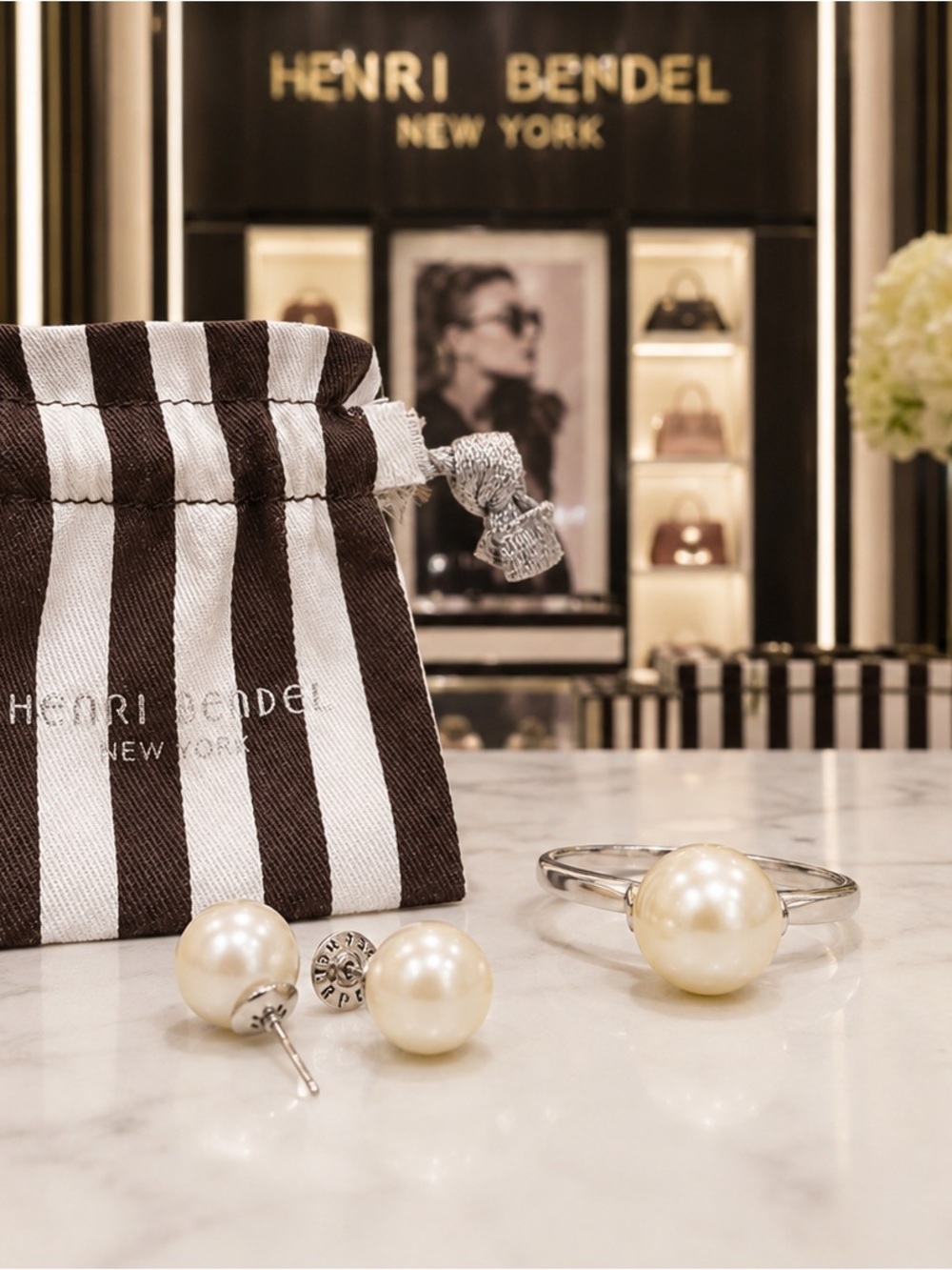 Henri Bendel Pearl Stud Earrings and Pearl Ring (Sz 6) Set w Dust Bag